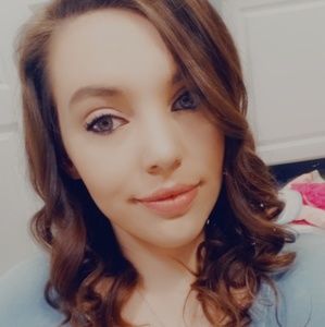 Meet your Posher, Chelsie